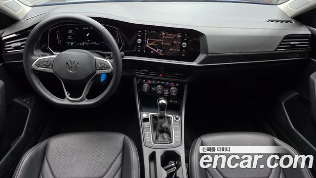 Volkswagen Jetta 2023 — photo 10