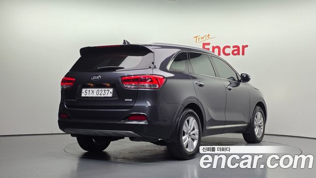 Kia Sorento 2017 — photo 2