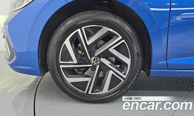Volkswagen Jetta 2023 — photo 5