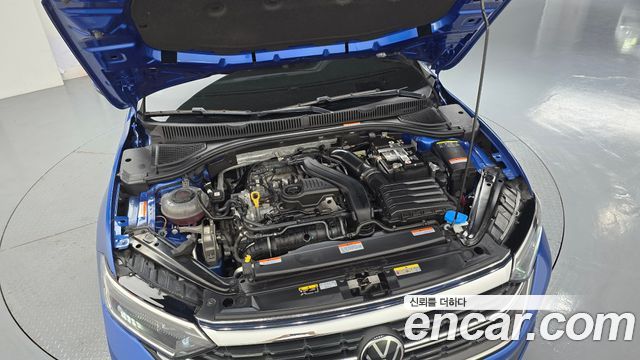 Volkswagen Jetta 2023 — photo 6