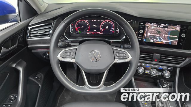 Volkswagen Jetta 2023 — photo 19