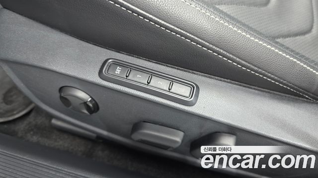 Volkswagen Jetta 2023 — photo 22