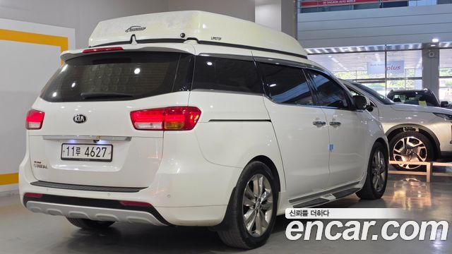 Kia Canival 2016 — photo 4