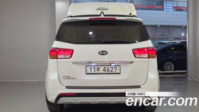 Kia Canival 2016 — photo 5