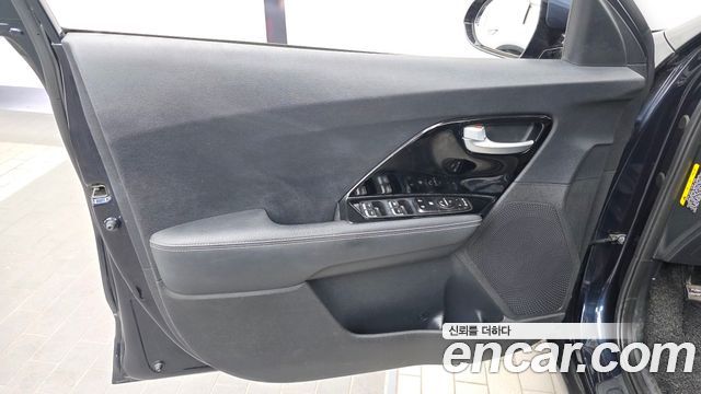 Kia Niro 2020 — photo 14
