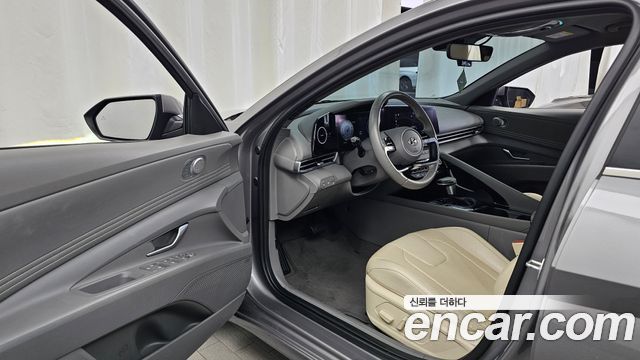 Hyundai AVANTE 2023 — photo 13