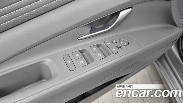 Hyundai AVANTE 2023 — photo 28