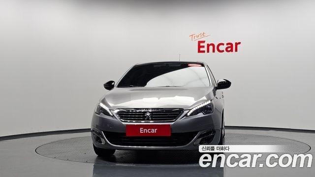 Peugeot 308 2018 — photo 3