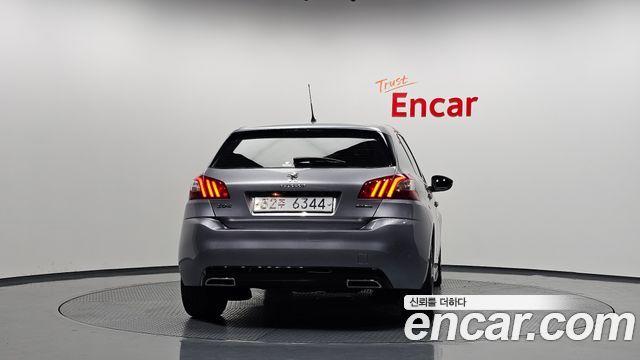 Peugeot 308 2018 — photo 4