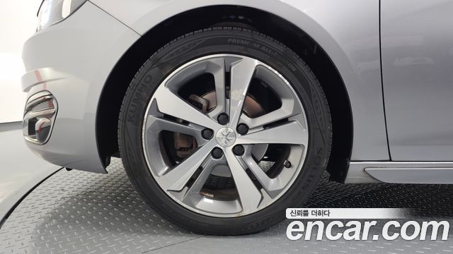 Peugeot 308 2018 — photo 5