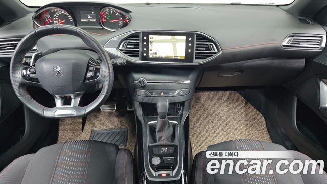 Peugeot 308 2018 — photo 10