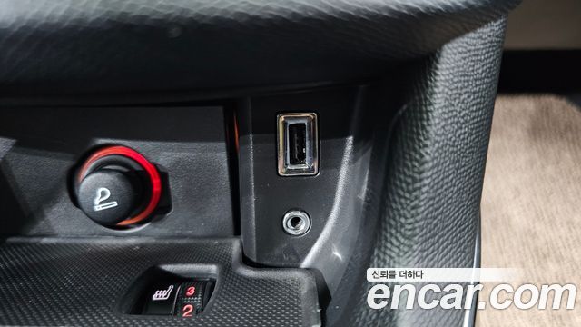 Peugeot 308 2018 — photo 27