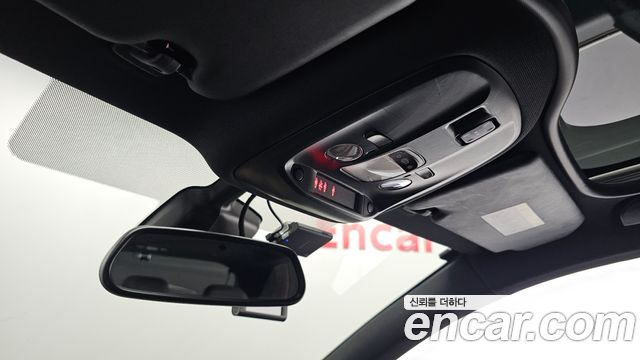 Peugeot 308 2018 — photo 30