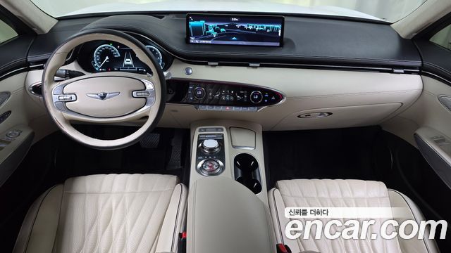 Genesis GV70 2023 — photo 10