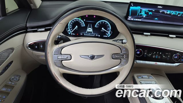 Genesis GV70 2023 — photo 18