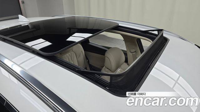 Genesis GV70 2023 — photo 26