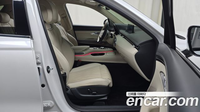 Genesis GV70 2023 — photo 16