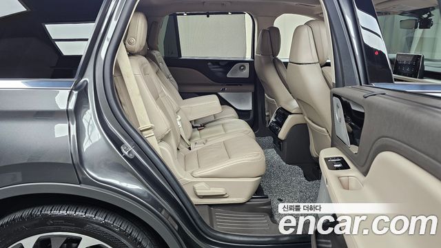 Lincoln Aviator 2020 — photo 17