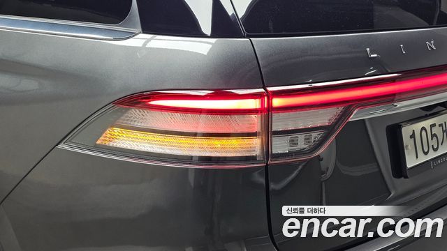 Lincoln Aviator 2020 — photo 9