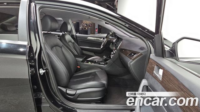 Hyundai Sonata 2018 — photo 17