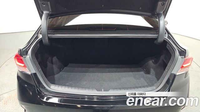 Hyundai Sonata 2018 — photo 31