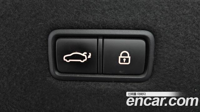Genesis EQ900 2018 — photo 22
