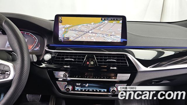 BMW Gran Turismo 2023 — photo 20