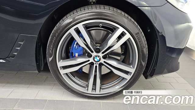 BMW Gran Turismo 2023 — photo 7