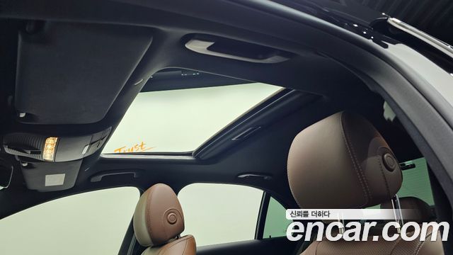 Mercedes-Benz E-Class 2023 — photo 26