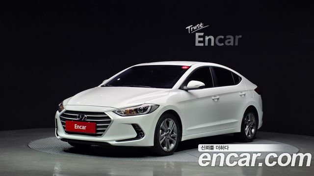Hyundai AVANTE 2018 — photo 1