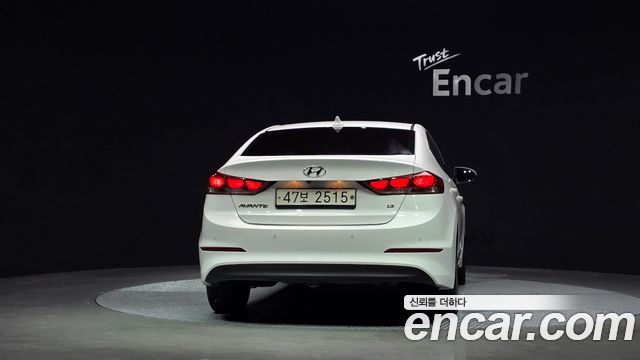 Hyundai AVANTE 2018 — photo 4