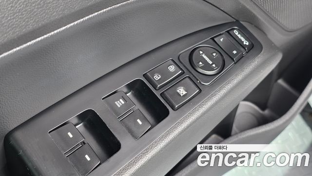 Hyundai AVANTE 2018 — photo 18