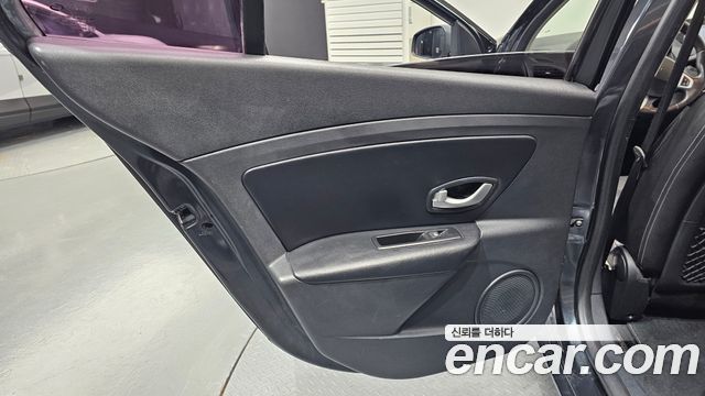Renault Korea SM3 2016 — photo 15
