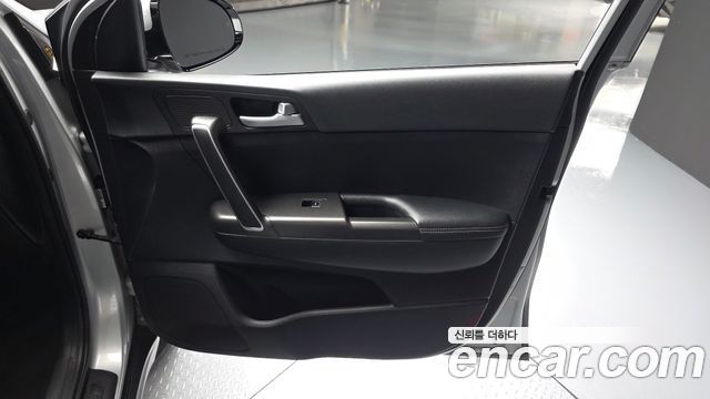 Kia Sportage 2016 — photo 14