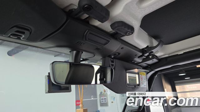 Jeep Wrangler 2022 — photo 17