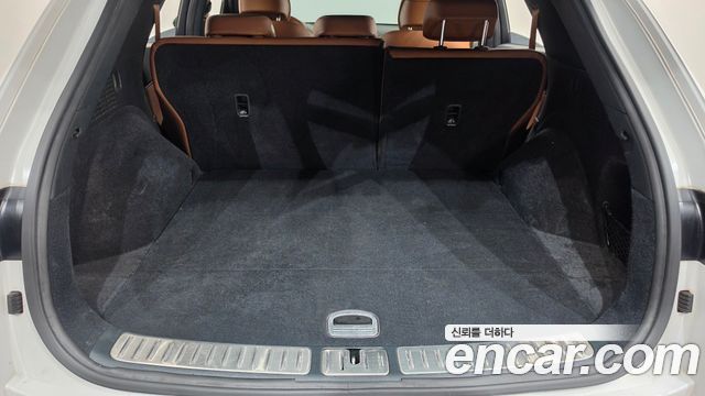 Genesis GV70 2023 — photo 25