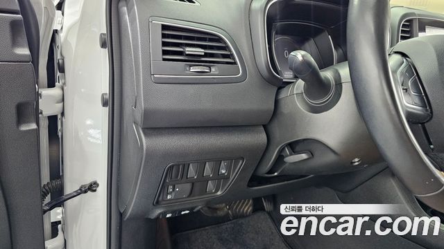 Renault Korea QM6 2022 — photo 18