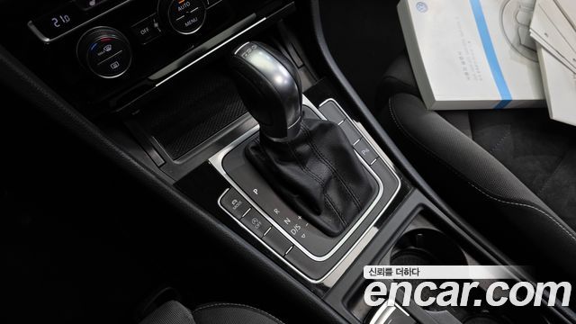 Volkswagen Golf 2015 — photo 9