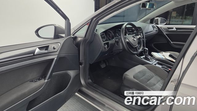 Volkswagen Golf 2015 — photo 10
