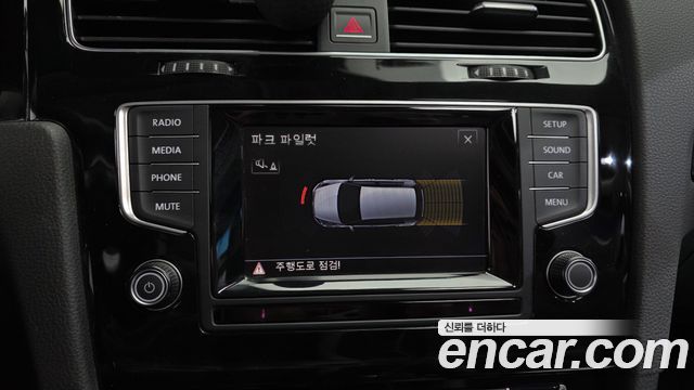 Volkswagen Golf 2015 — photo 15