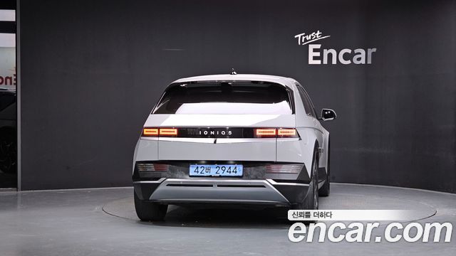 Hyundai Ioniq5 2023 — photo 4