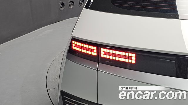 Hyundai Ioniq5 2023 — photo 9