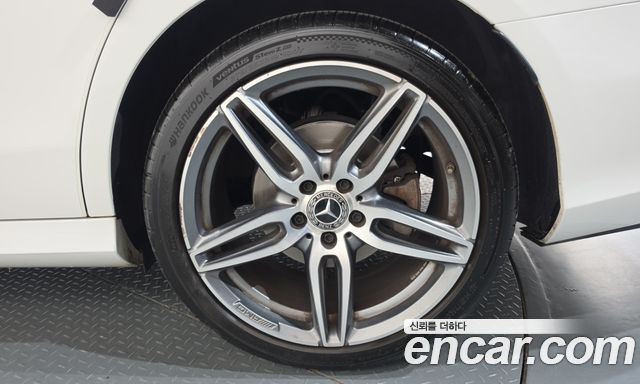 Mercedes-Benz E-Class 2019 — photo 7