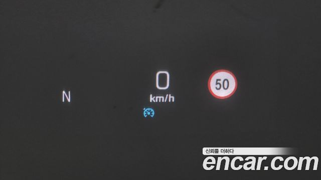 Mercedes-Benz E-Class 2019 — photo 31