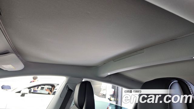 Tesla Model 3 2026 — photo 25