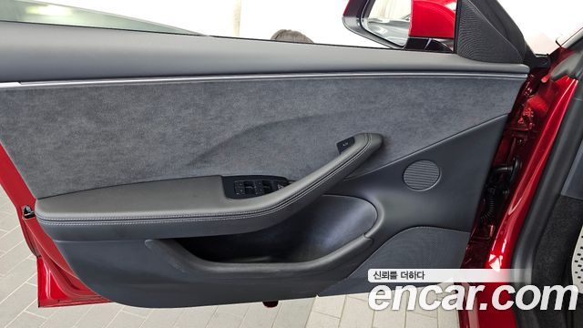 Tesla Model 3 2026 — photo 14