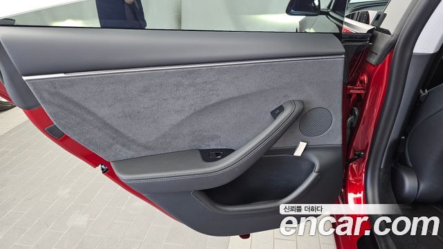 Tesla Model 3 2026 — photo 15