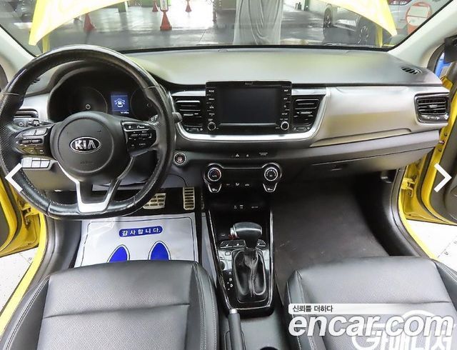 Kia Stonic 2018 — photo 8