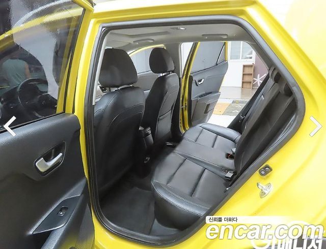 Kia Stonic 2018 — photo 9