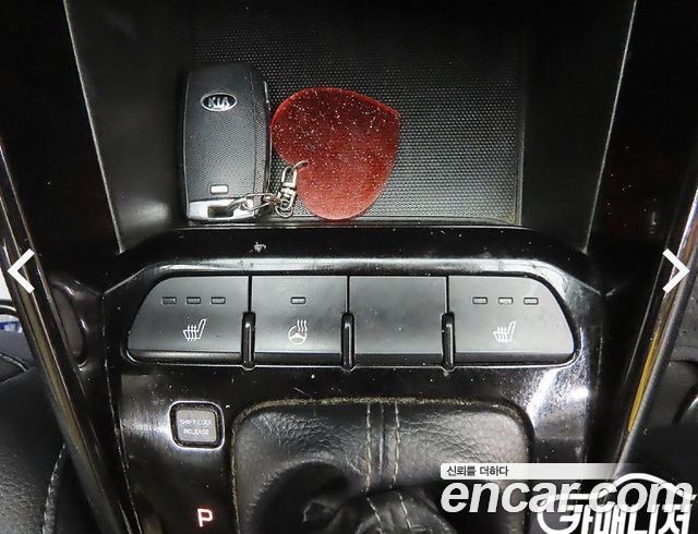 Kia Stonic 2018 — photo 16